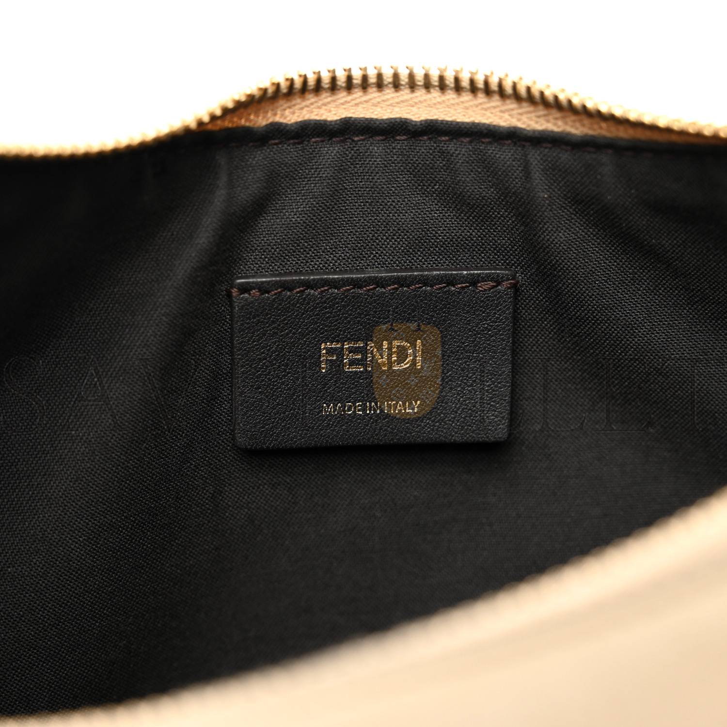 FENDI VITELLO GRACE MATTE SMALL FENDIGRAPHY HOBO BAG NUVOLA (28*23*10cm)