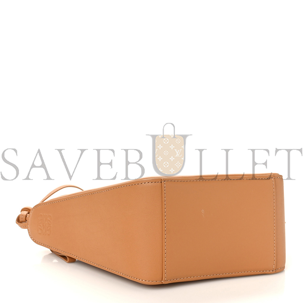 LOEWE CALFSKIN MINI HAMMOCK HOBO WARM DESERT (17*15*10cm)